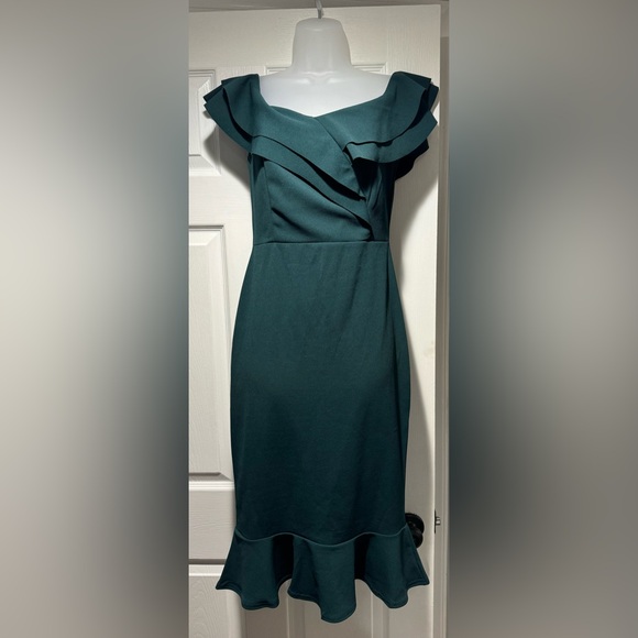 Emerald Green Ruffle Semi Formal Midi Dress (Size M) - Picture 2 of 11